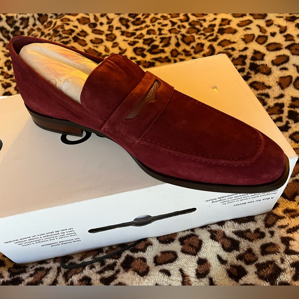 Men’s Chic Almond Toe Loafer